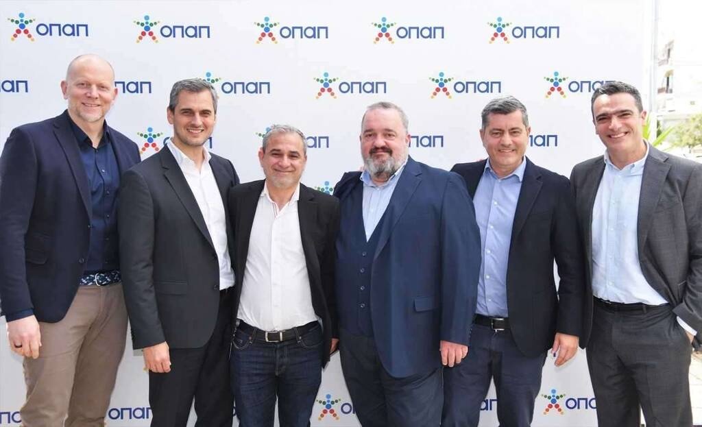 Γιαν Κάρας, Διευθύνων Σύμβουλος ΟΠΑΠ, Ηλίας Κατσαρός, Chief Retail Officer ΟΠΑΠ, Βαγγέλης Γκεβέζος, OPAP & Play Stores Sales Director, Φρίξος Παπαδόπουλος, Property & Engineering Director ΟΠΑΠ, Οδυσσέας Χριστοφόρου, Αναπληρωτής Διευθύνων Σύμβουλος ΟΠΑΠ,