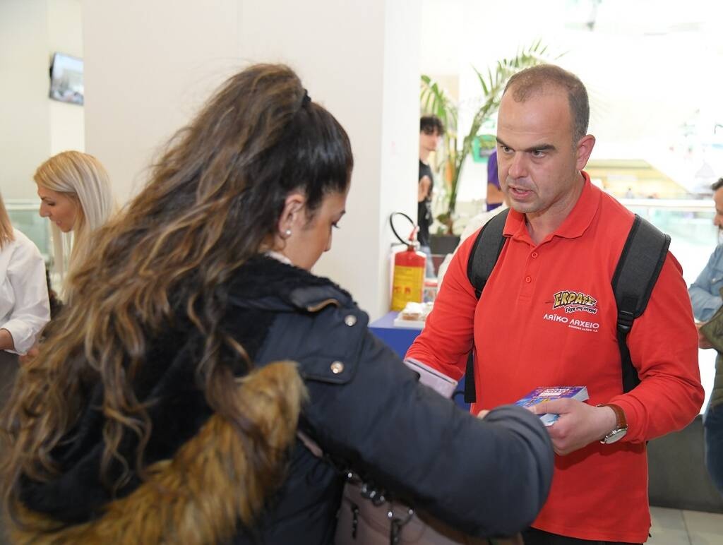 Εκπλήξεις από το ΣΚΡΑΤΣ στο Athens Metro Mall