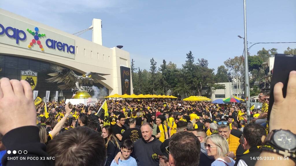 Super League: Χαμός από νωρίς στη Νέα Φιλαδέλφεια για το ματς – τίτλου, ΑΕΚ – Βόλος