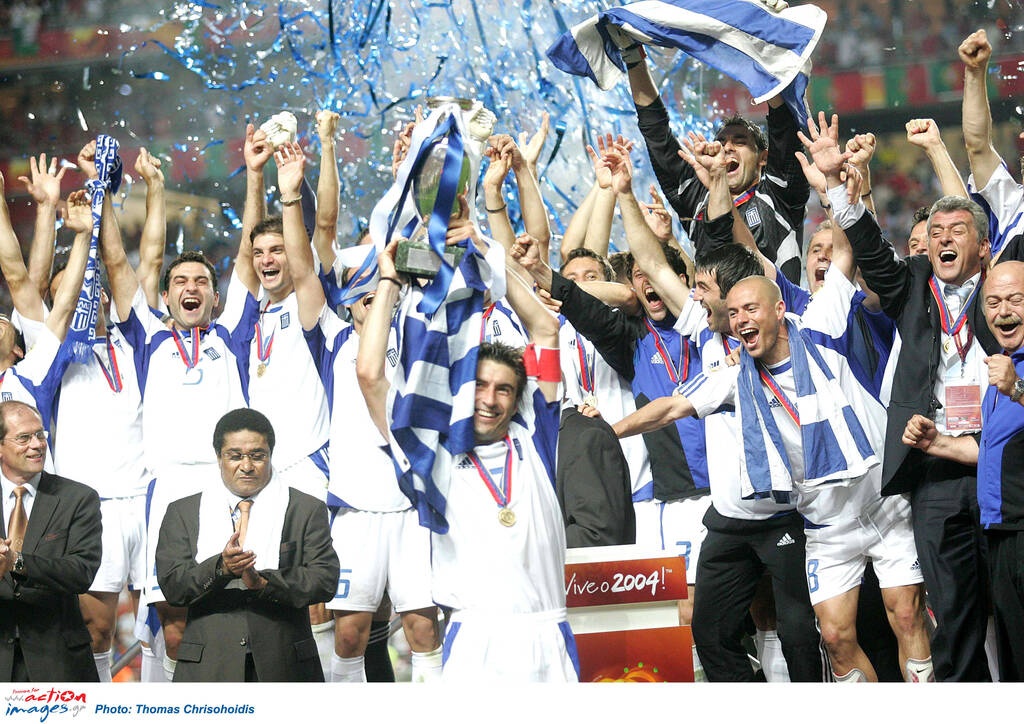 Euro 2004: Όταν η Ελλάδα σήκωσε το «τιμημένο» - 19 χρόνια από το έπος στην Πορτογαλία