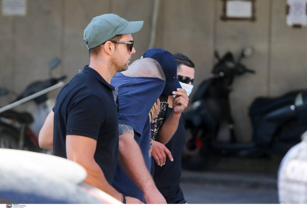 Νέα Φιλαδέλφεια: Στον Εισαγγελέα οδηγήθηκαν οι 94 Κροάτες χούλιγκαν