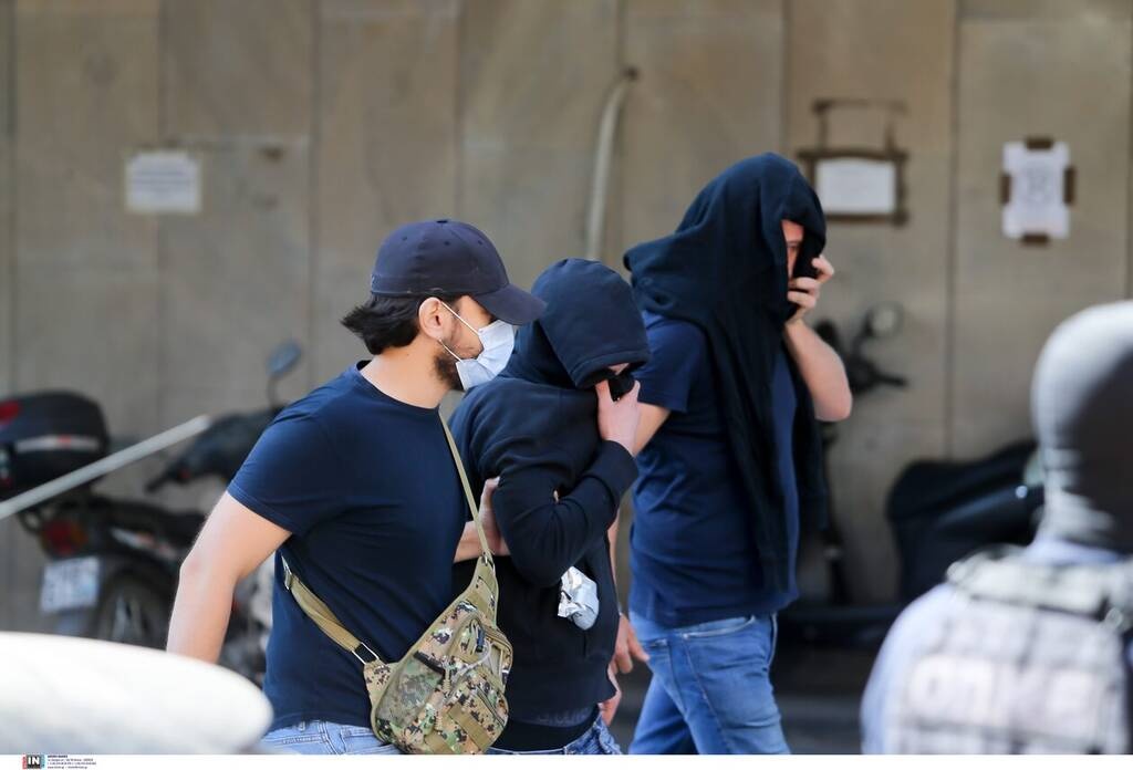 Νέα Φιλαδέλφεια: Στον Εισαγγελέα οδηγήθηκαν οι 94 Κροάτες χούλιγκαν