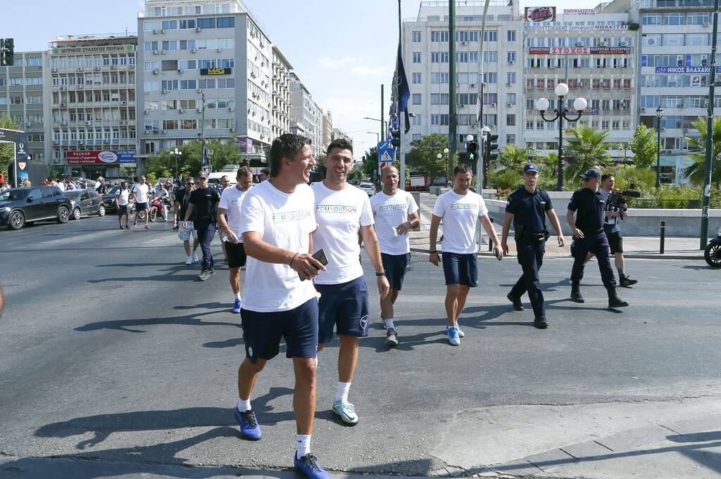 UEFA Super Cup, Μάντσεστερ Σίτι – Σεβίλλη: Ξεκίνησε η γιορτή στον Πειραιά, με τους Legends 2004