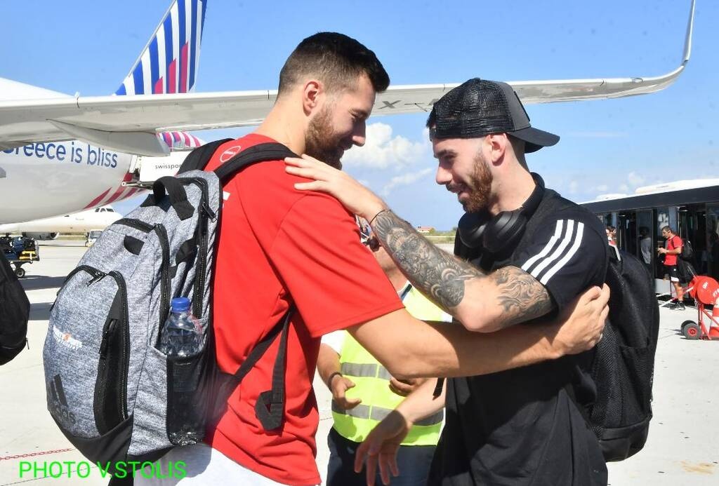 Super Cup 2023: Το τετ α τετ του Σπανούλη με τον Σλούκα και η αγκαλιά στον Μήτογλου (pics)