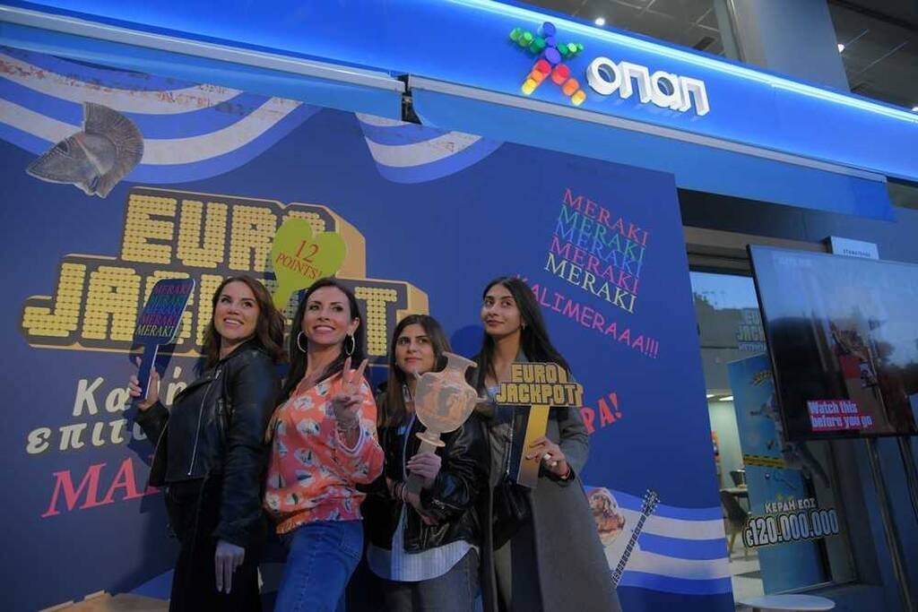 Βύρωνας: Talk of the town η Μαρίνα Σάττι σε κατάστημα ΟΠΑΠ