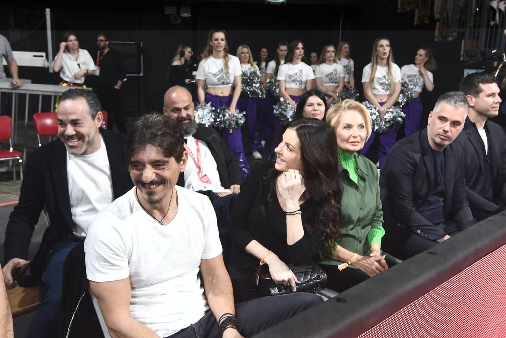 Ξέφρενο πανηγύρι στο Μόναχο, αποθεώθηκε ο Δ. Γιαννακόπουλος!