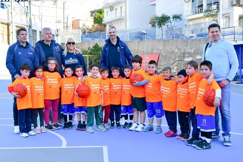 Aθλητικές ακαδημίες ΟΠΑΠ: 25.000 παιδιά εφοδιάζονται με νέο αθλητικό εξοπλισμό