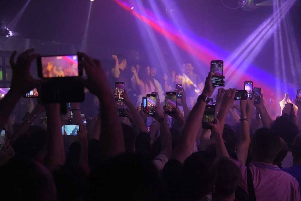 Η Μαρίνα Σάττι τραγουδά για πρώτη φορά live το «Ζάρι»