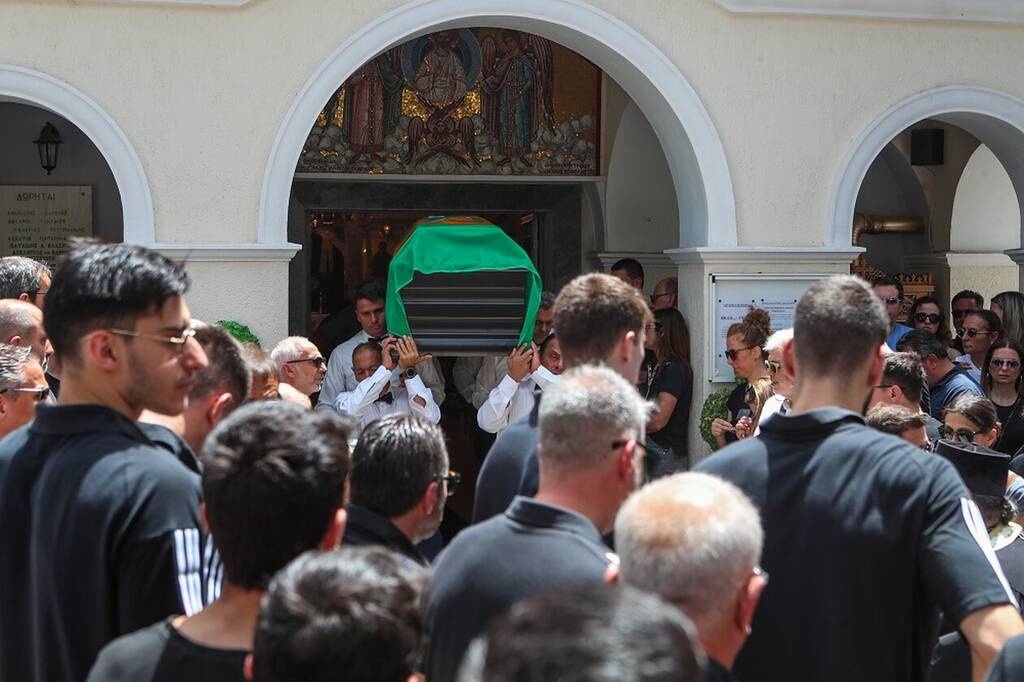 Παναθηναϊκός AKTOR: Όλη η ομάδα στην κηδεία του Πάρη Δερμάνη