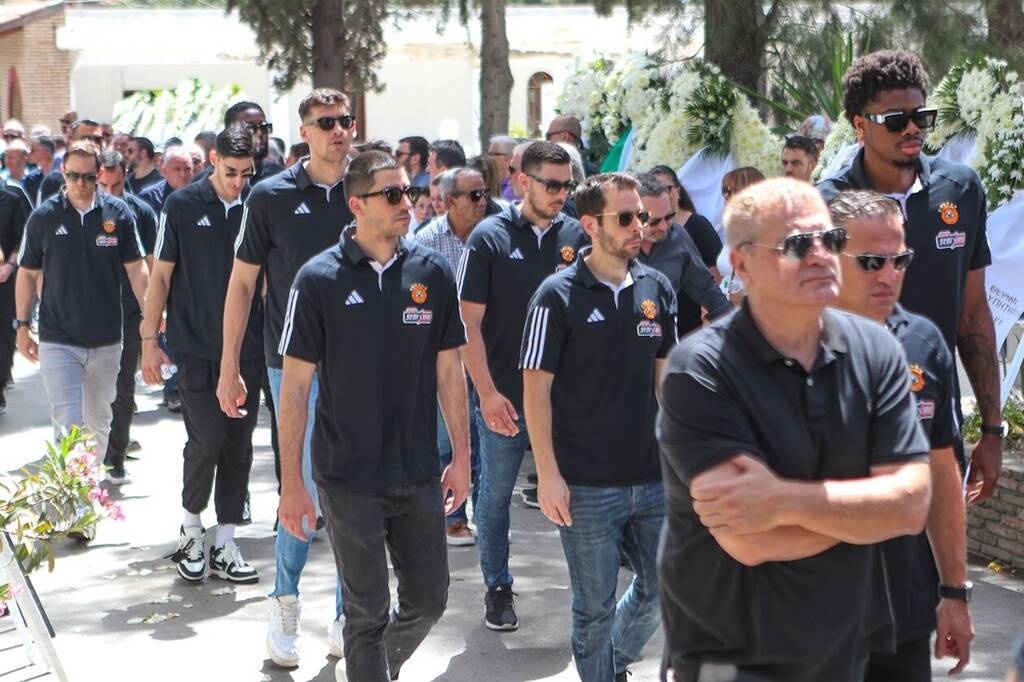 Παναθηναϊκός AKTOR: Όλη η ομάδα στην κηδεία του Πάρη Δερμάνη