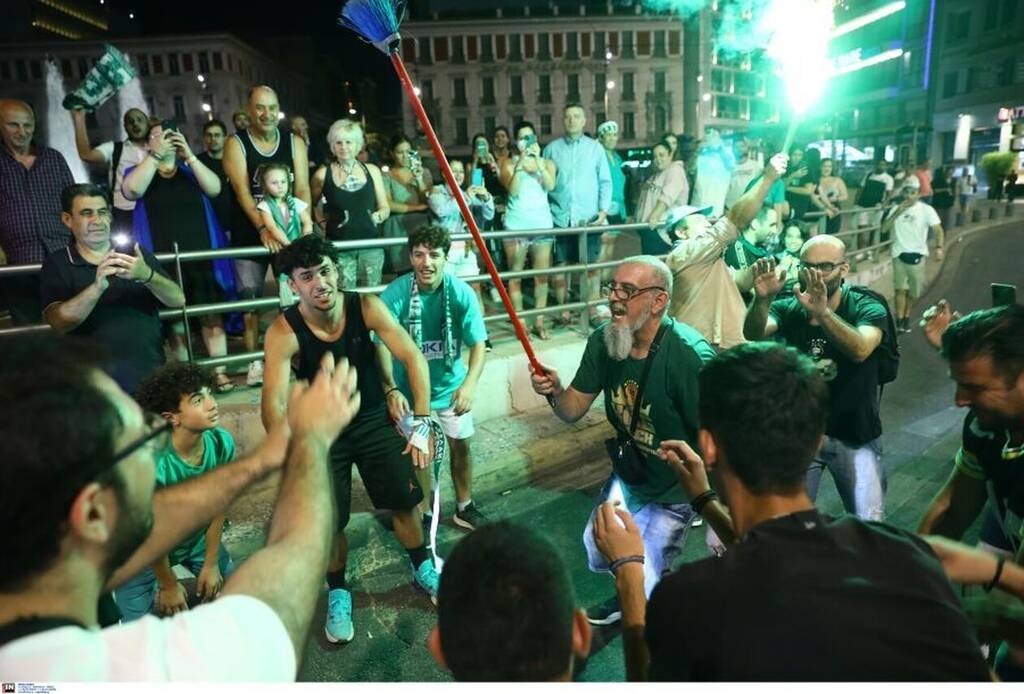 Παναθηναϊκός AKTOR: «Κάηκε» η Αθήνα για την επιστροφή στον θρόνο του ελληνικού μπάσκετ (pics)