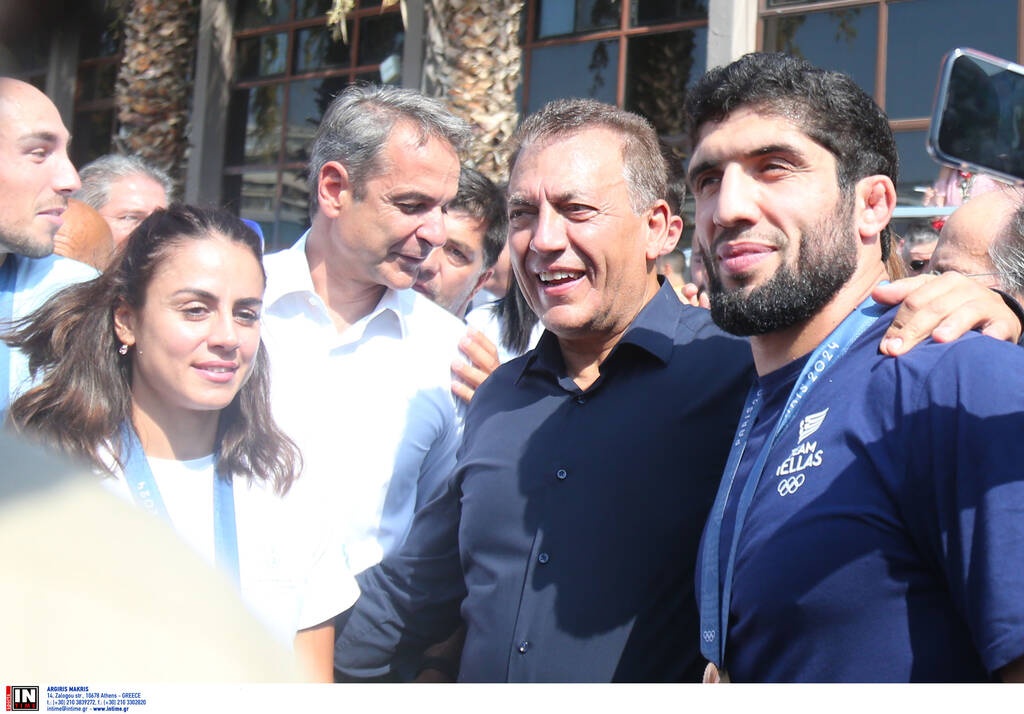 ΔΕΘ 2024: Συνάντηση Μητσοτάκη με Ολυμπιονίκες - Οι ατάκες σε Γκουντούρα και τα μετάλλια