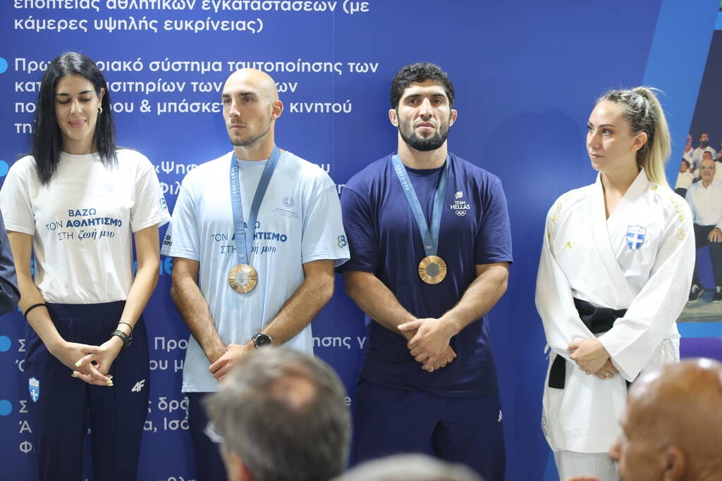 ΔΕΘ 2024: Συνάντηση Μητσοτάκη με Ολυμπιονίκες - Οι ατάκες σε Γκουντούρα και τα μετάλλια