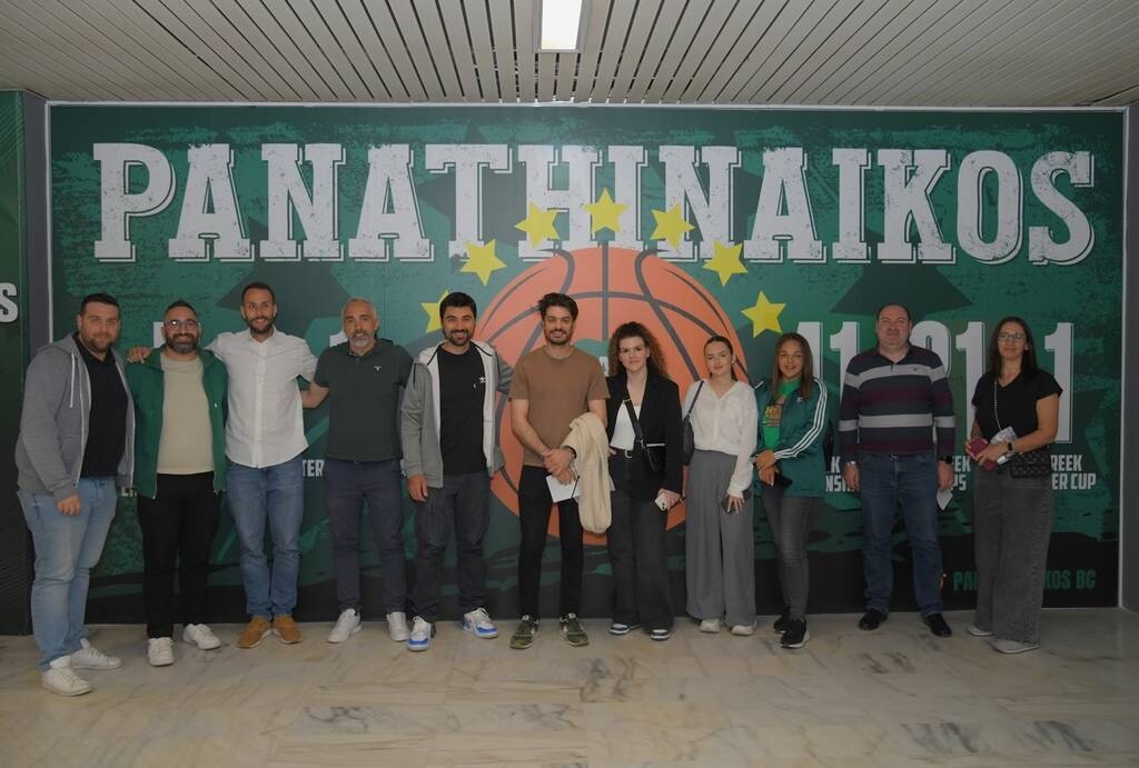 Επίσκεψη στα αποδυτήρια