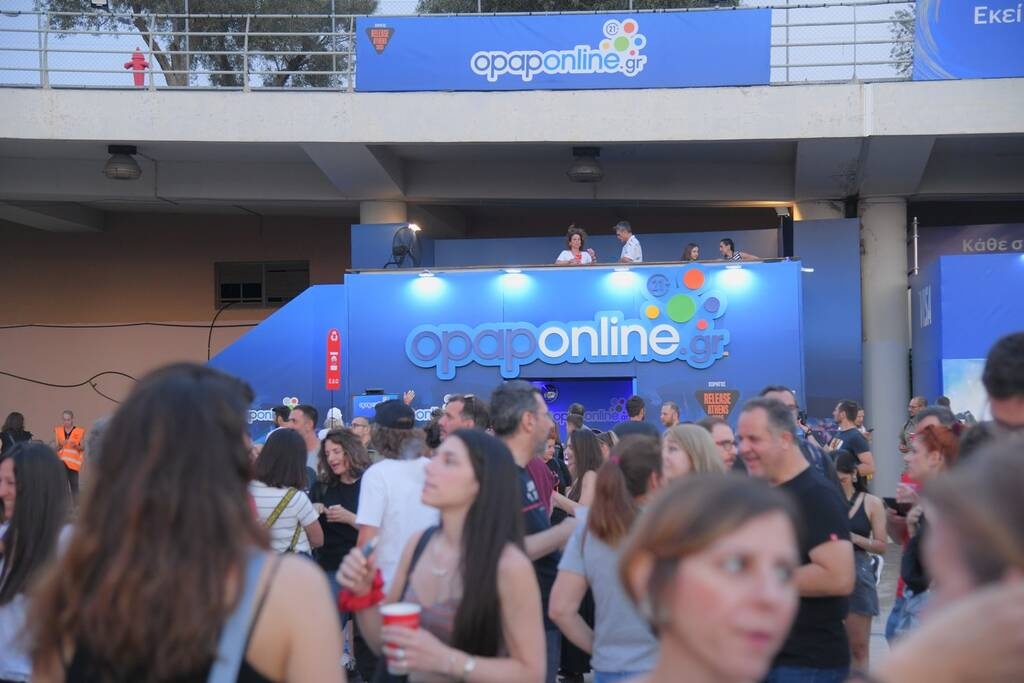 Αναζητώντας τους πραγματικούς φαν του Παύλου Παυλίδη