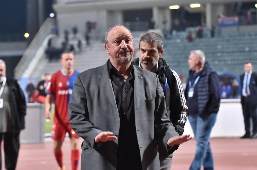 Παναθηναϊκός: Αποδοκιμασίες στον Βόλο - Πήγε στον κόσμο και απολογήθηκε ο Μπενίτεθ (pics)