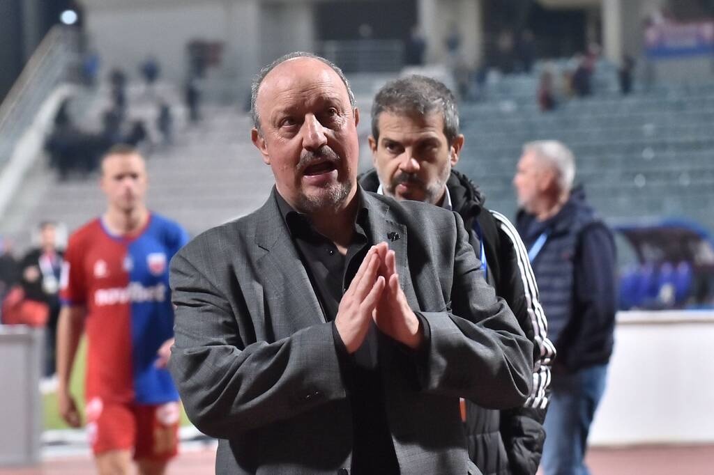 Παναθηναϊκός: Αποδοκιμασίες στον Βόλο - Πήγε στον κόσμο και απολογήθηκε ο Μπενίτεθ (pics)