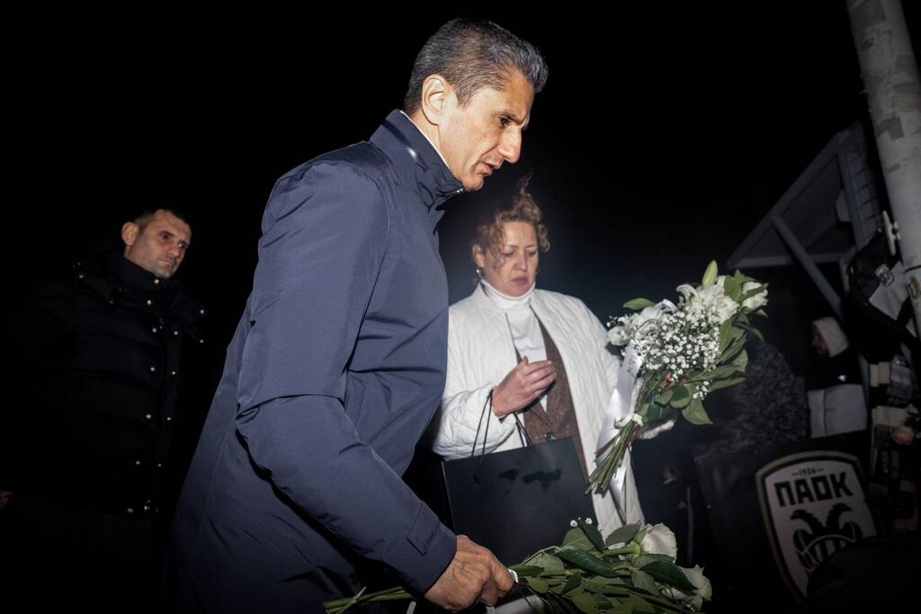 ΠΑΟΚ: Ανατριχιαστικές στιγμές στην Τούμπα με Λουτσέσκου και τους αρχηγούς - «Αδέρφια ζείτε»
