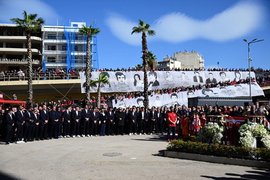 Ολυμπιακός: Απέτισαν φόρο τιμής στα θύματα της Θύρας 7