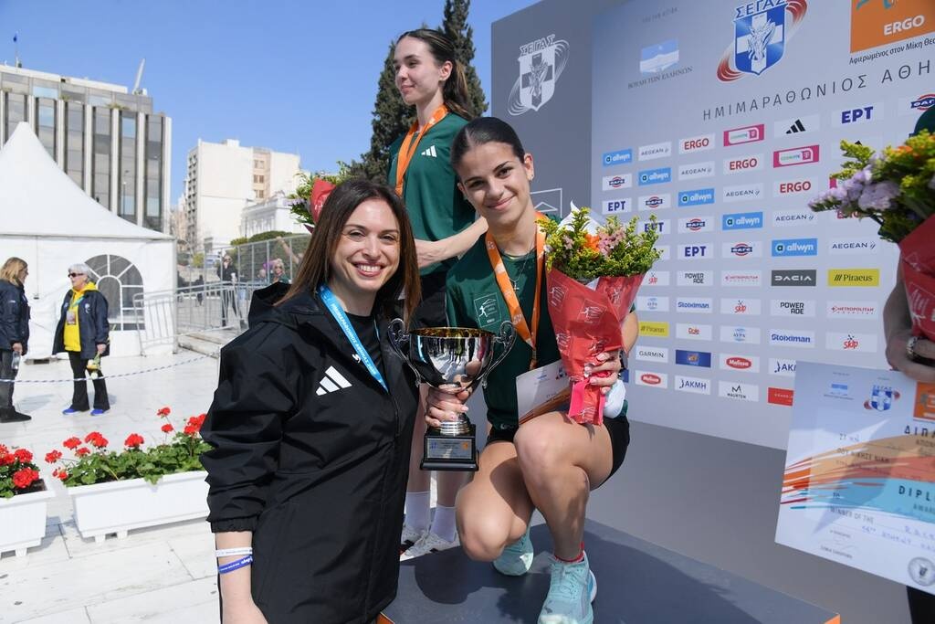 Όλη η πόλη μια γιορτή με περισσότερες από 30.000 συμμετοχές στον Ημιμαραθώνιο της Αθήνας (vid.)