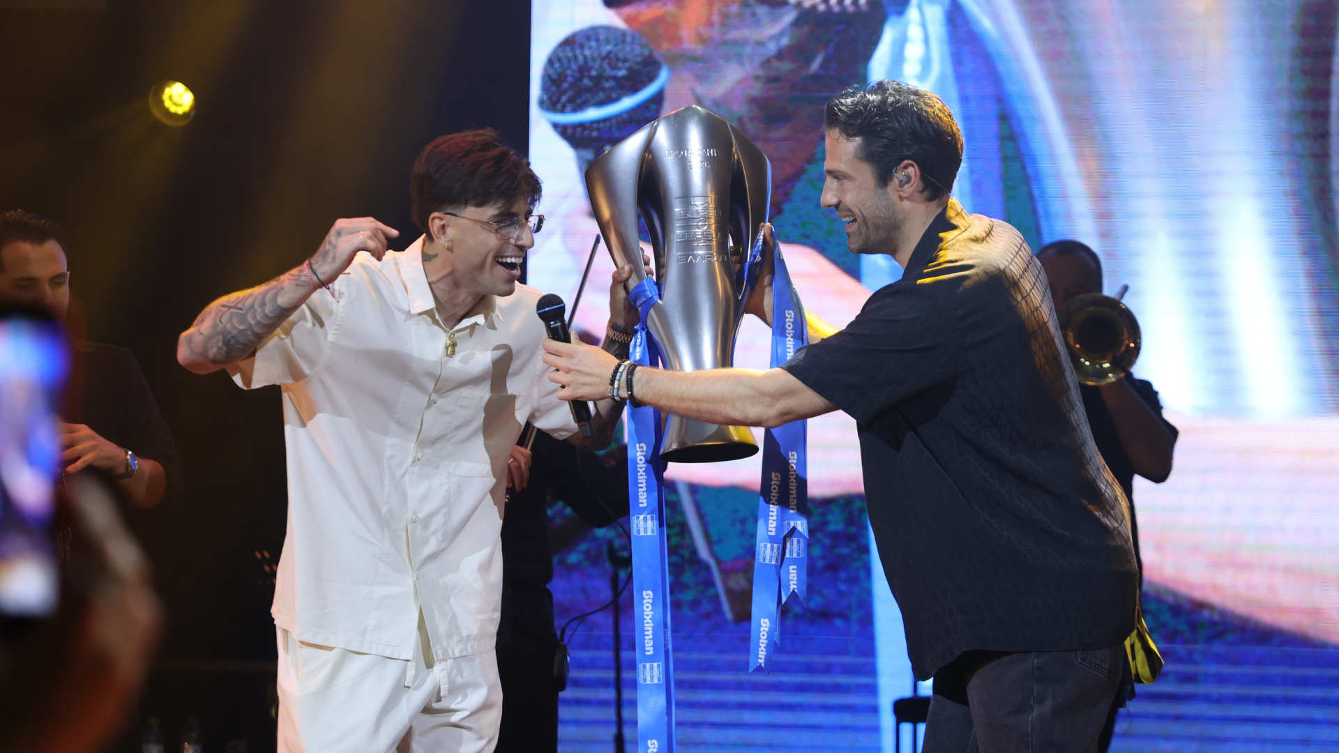 AEK BOUZOUKIA