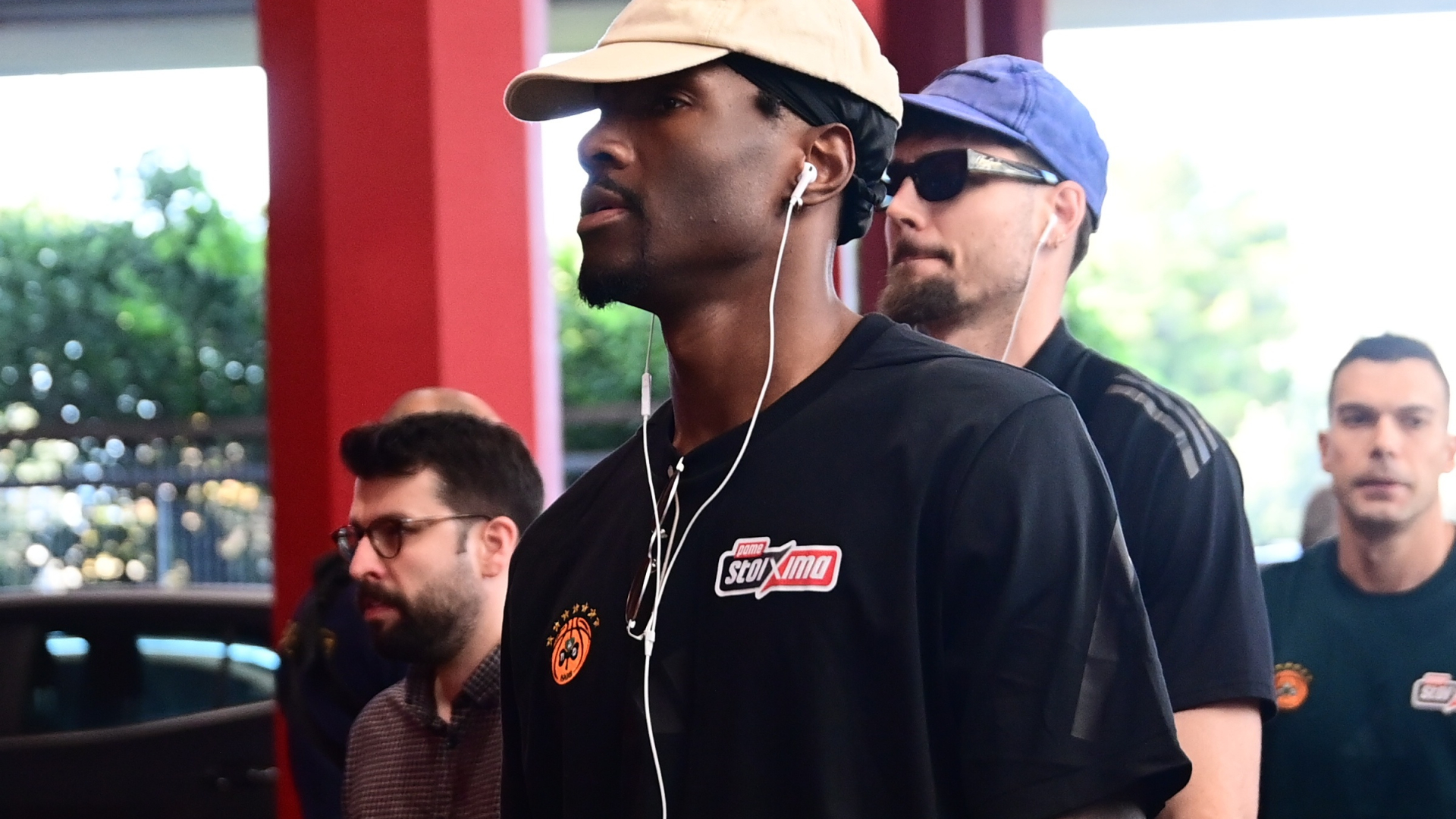 NIGEL HAYES DAVIS