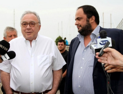 Γιατί Σωκράτη;