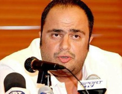 Παίζει μόνος του!