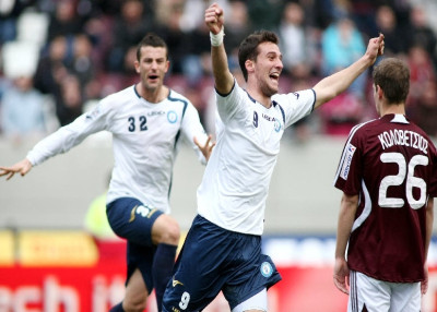 Ο Ηρακλής αποφασίζει...