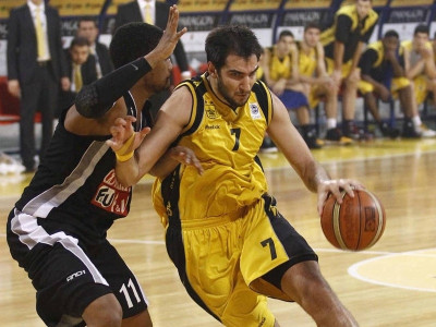 Συγκέντρωση ζητά ο Ντρούκερ