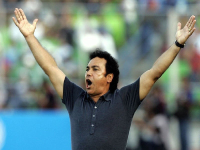 Στην τελική ευθεία για προπονητή