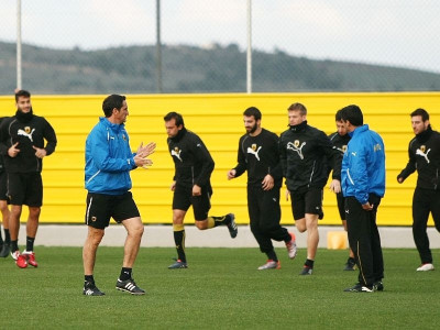 Το… χτίσιμο της νέας ΑΕΚ