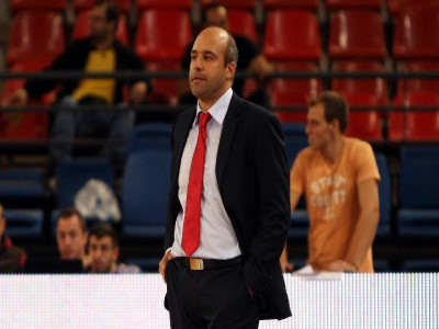«Με βάση τη σκληρή άμυνα»