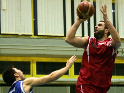 Δύσκολα το Λαύριο