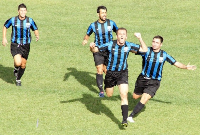 Στόχος τα 100