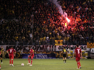 Δεν πληρώνω, μόνο πληγώνω