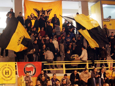 Πρόστιμο για τα συνθήματα