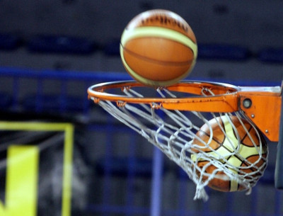 Άνετη νίκη το Λαύριο