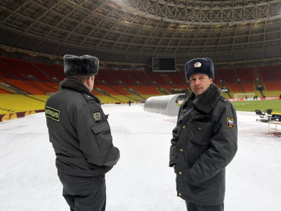 Όλοι είναι από... άντα και πάνω
