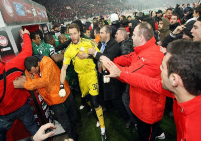 Η χώρα της υπερβολής