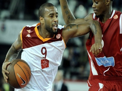 Πρώτη νίκη για Ρόμα