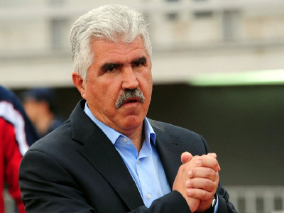 «Απόλυτοι κυρίαρχοι»