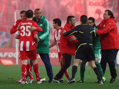 Η κόλαση είναι οι άλλοι..