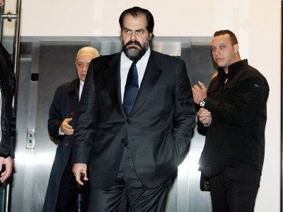 «Εξαιρετικός σεναριογράφος!»