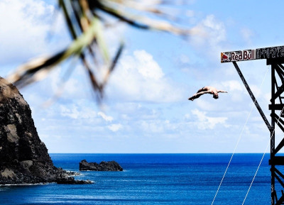 Νικητης o Duque στο Cliff Diving