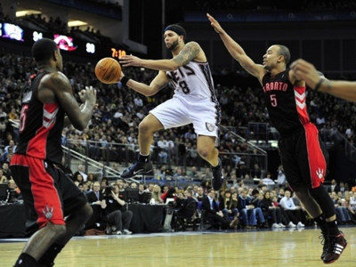 Τζόνσον: «Ο Ντερόν θα μείνει»