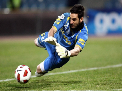 Εκτός Ελέ, Κατσαμπής