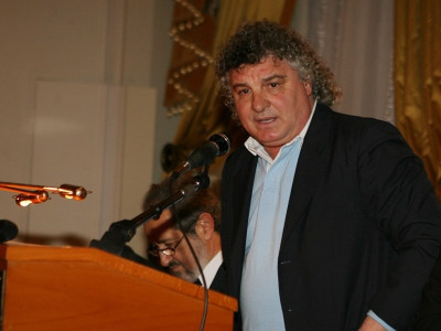 «Είναι αγανακτισμένος»