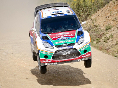 Η Ford οδηγεί η Citroen υποχωρεί