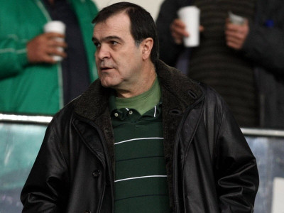 Γιατί δεν... βγαίνει ο «Βγενό»;